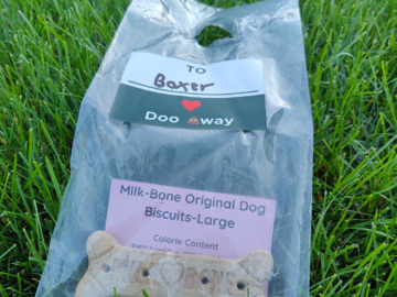We leave a doggy bag after each visit to let you know your yard is clean!