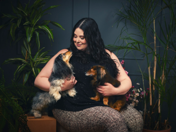Lynette, the photographer behind Willow Bee Photography