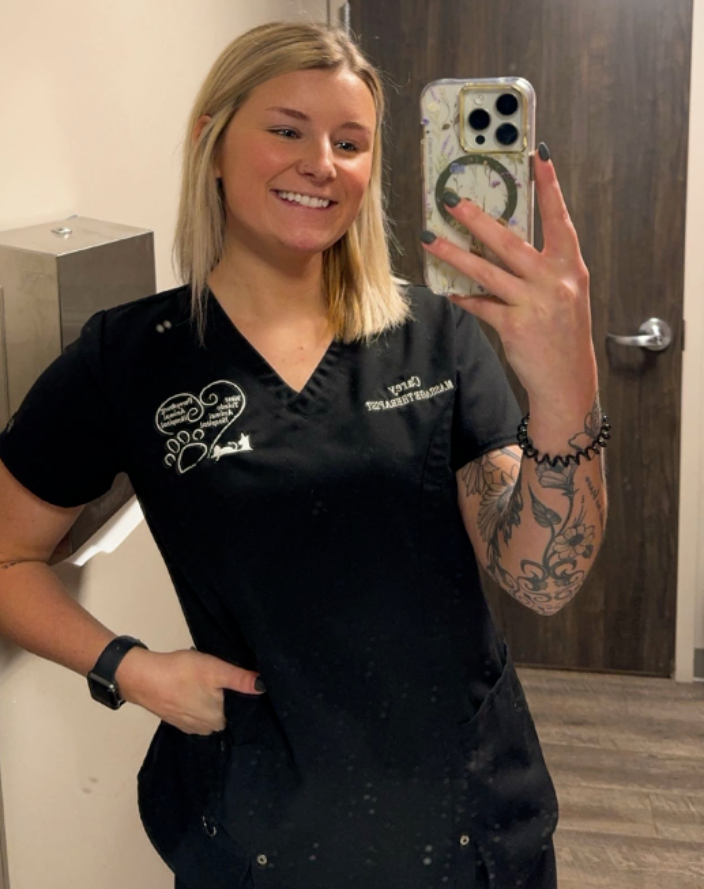 Alba, MI - Carey Suzor - Pet Nutritionist Specialist