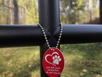 EC Angel Charm Red Heart Paw Print LC Gold - Black Ebony