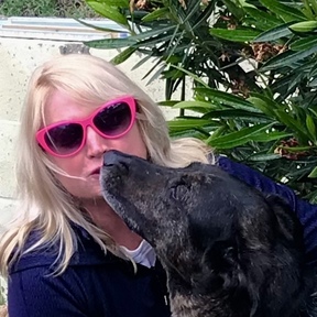 Auntie Gails Happy Tails - In Home Pet Sitting Service - La Crescenta-Montrose, CA