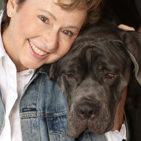 Talking with the dogs!™ - Certified Animal Communicator  - Nationwide